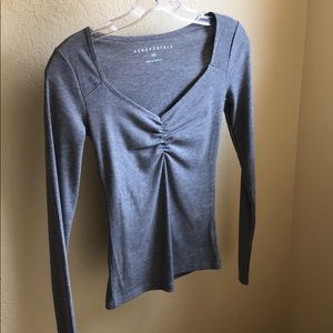 AEROPOSTALE v-neck shirt